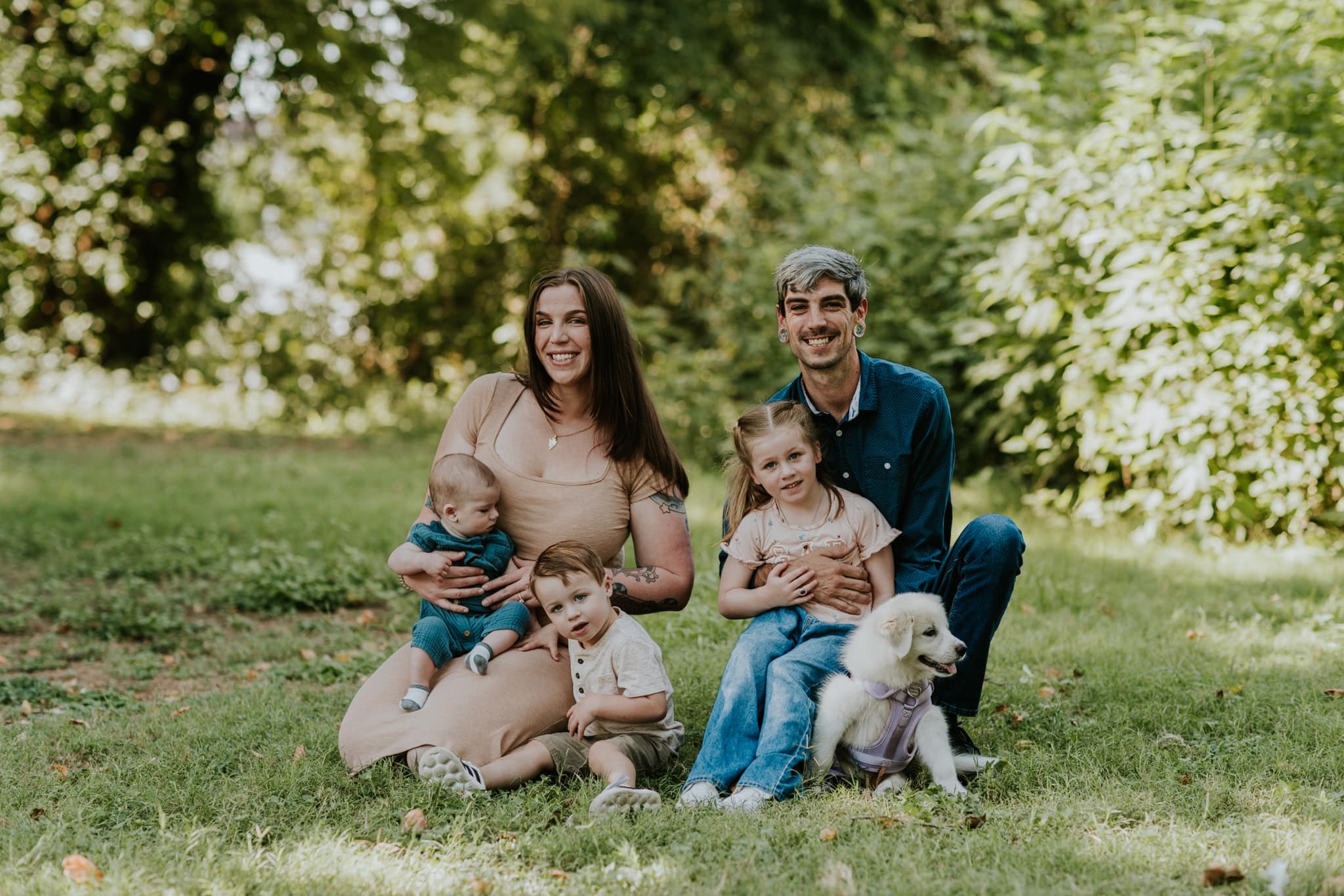 Family photo of Thomas and Lindsey